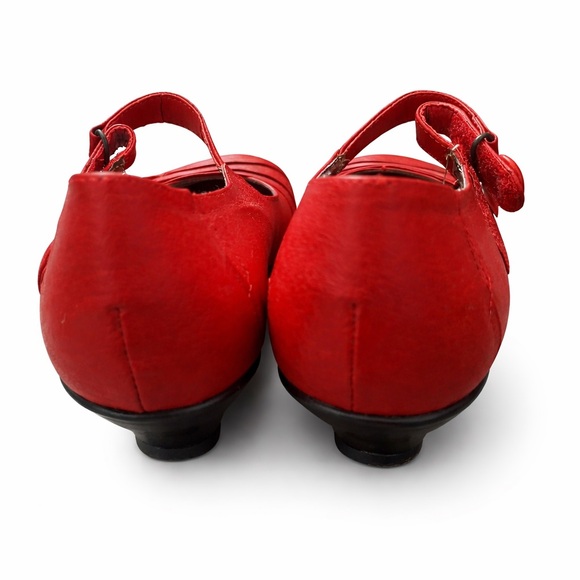 Miz Mooz Carolina – Red Mary Jane Heels – Size 37 - Picture 3 of 9